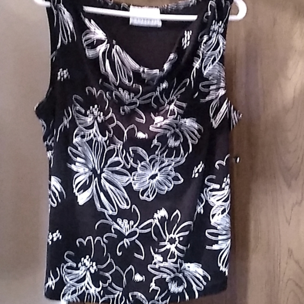 Daniel Laurènt Sleeveless Blouse
